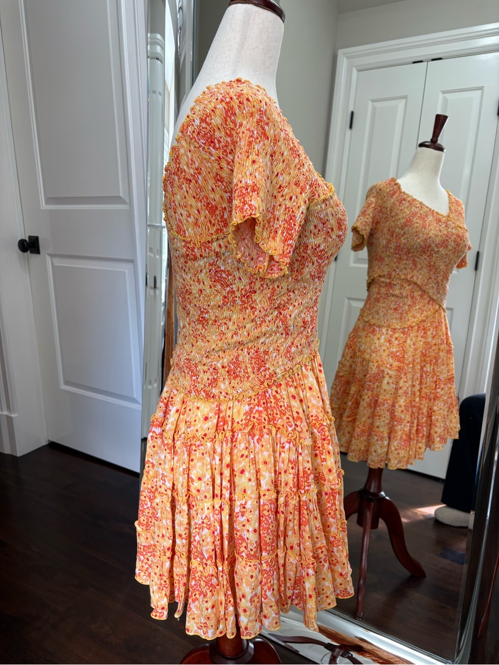 Dress - Picture 3 of 8
